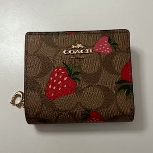 SOLD NWT - Coach Snap Wallet In Signature Canvas With Wild Strawberry Print